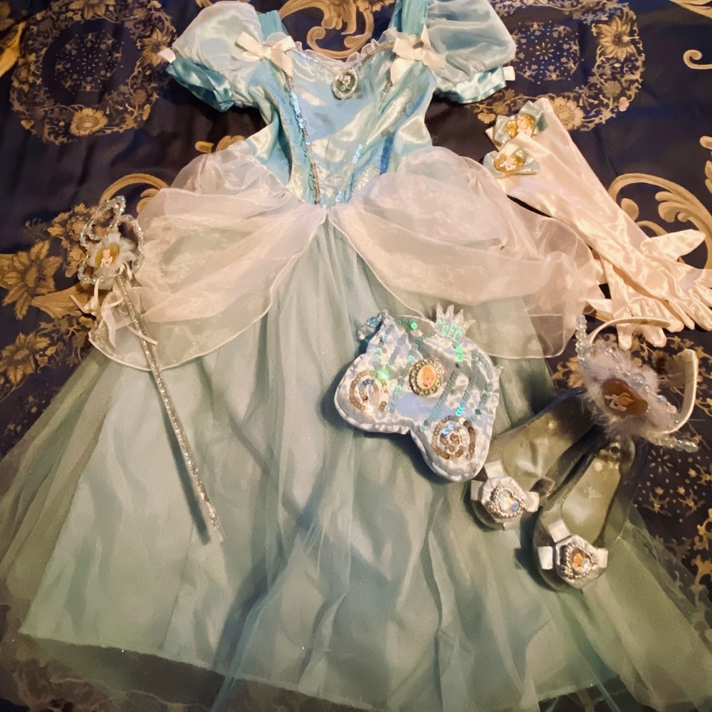 Disney Store Cinderella Dress Up/ Costume Bundle Girls Size 5/6
